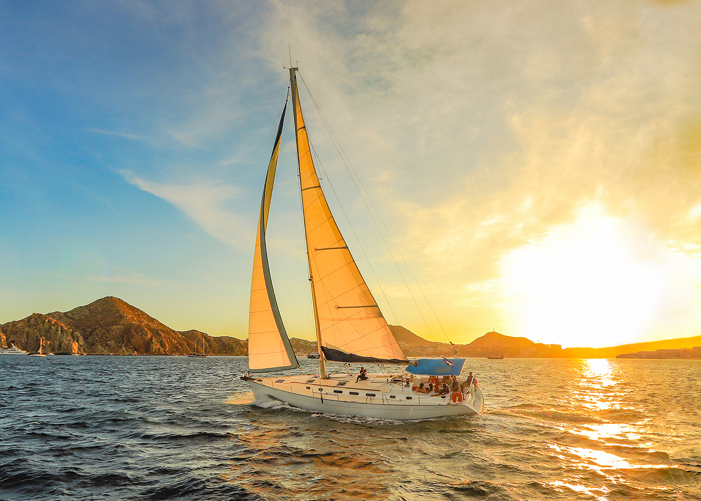 Luxury Sunset Sailing | Cabo Adventures