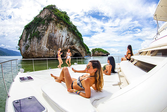 Get all the unique experiences that come with yachting