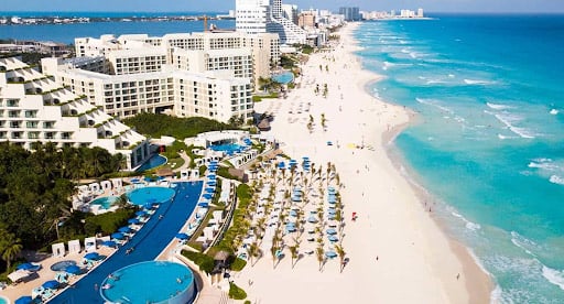 Complete Cancun Travel Guide