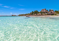 Velero de Lujo en Isla Mujeres con Cancún Adventures 3