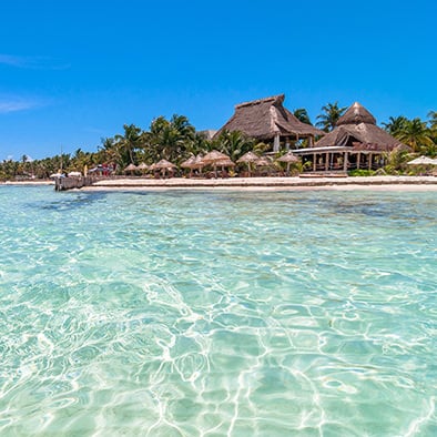 Velero de Lujo en Isla Mujeres Privado con Cancún Adventures 2