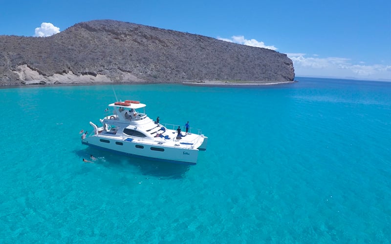 Go yacht sailing in the Sea of Cortez|