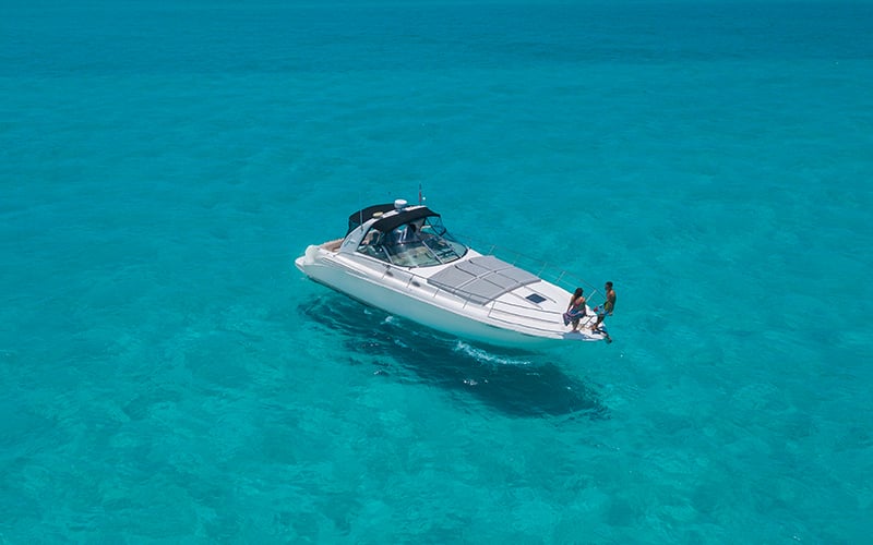 premium cancun yacht |