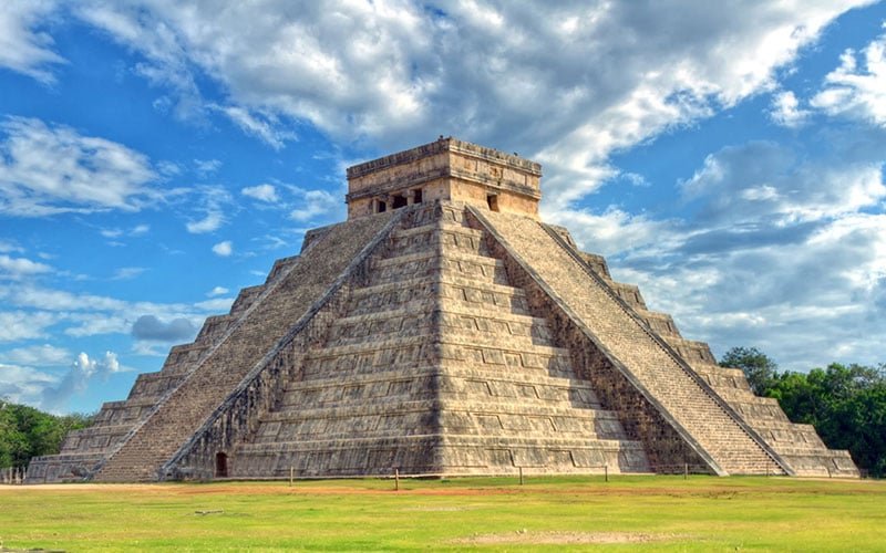 Tour the Chichen Itza Pyramids in Cancun|