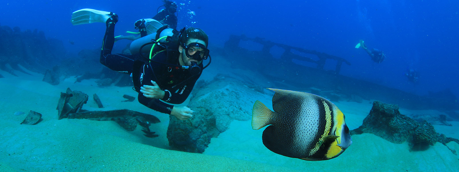 PADI 5-star Dive Center - Cabo Adventures