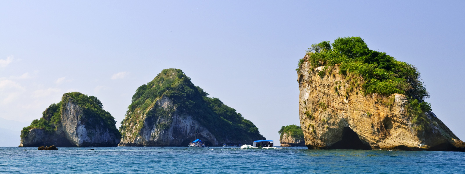 Scuba diving tour at Los Arcos Puerto Vallarta