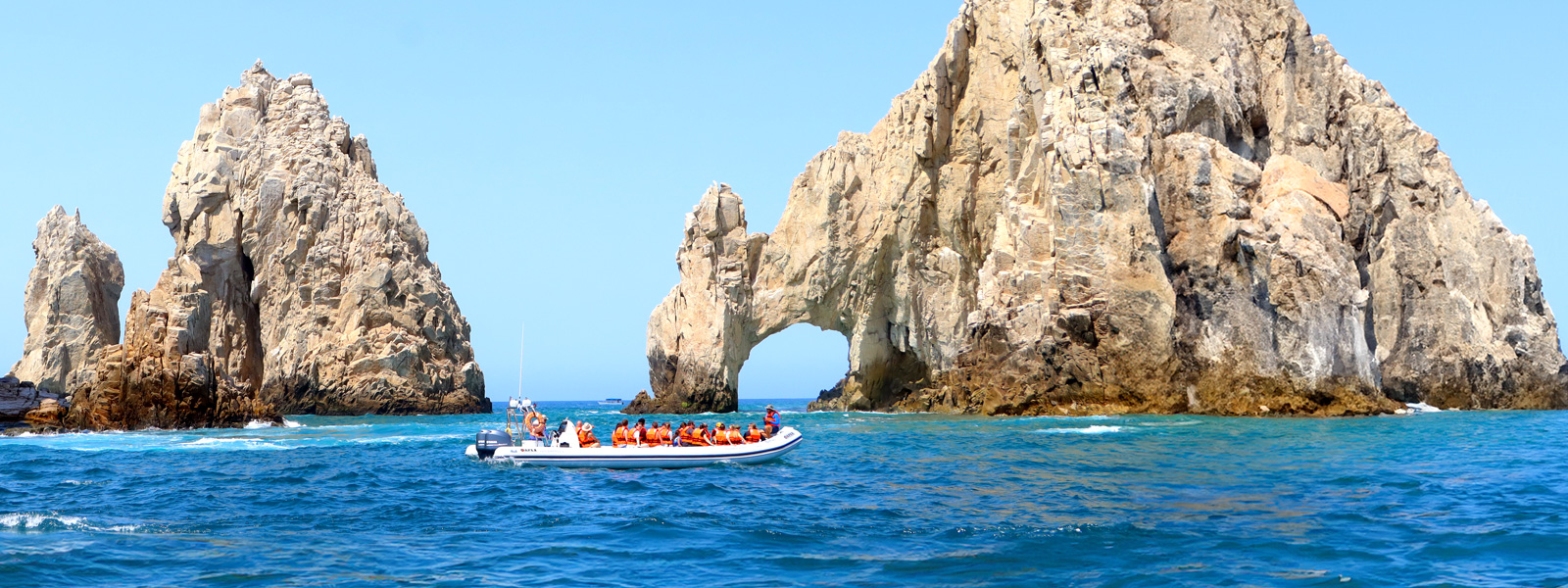 Speedboat ride to the bay of Cabo San Lucas