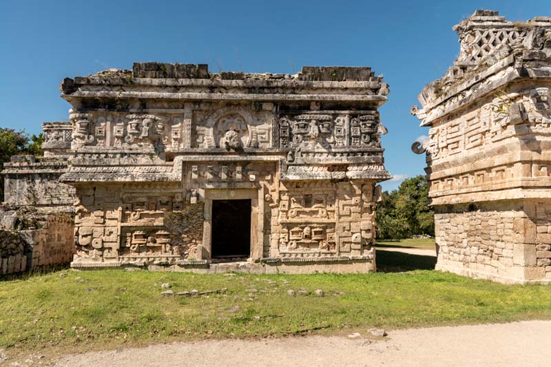 Observa el Ansestral Chichen Itza construido en 600-700 A.C. con Cancun Adventures