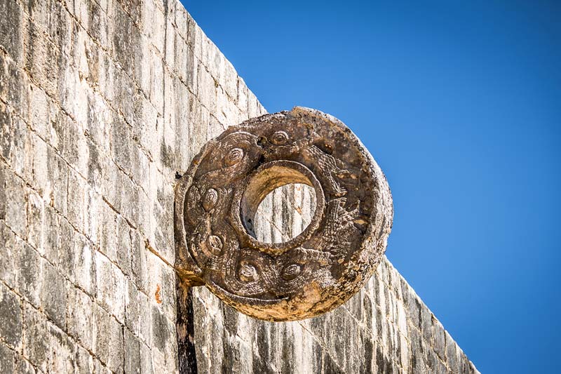 Disfruta de las características arquitectónicas de Chichén Itzá en un tour con Cancún Adventures