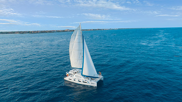 Cancun Adventures yacht sailing in Riviera Maya