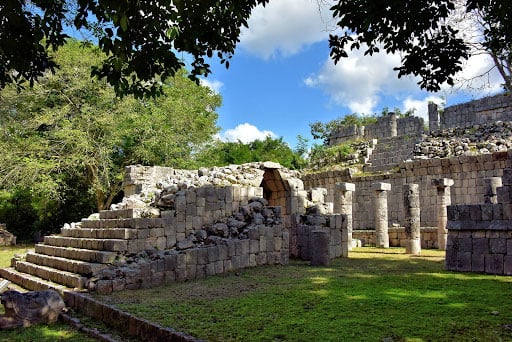 Explore the Ruins of the Central Group at Chichen Itza with Cancun  Adventures