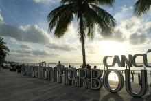 Fashion Harbour sign at La Isla Cancun